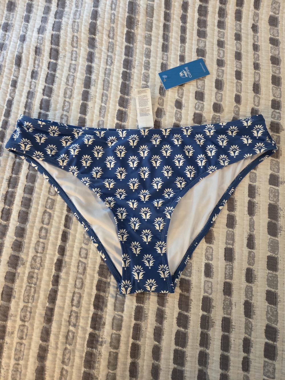 Cupshe Bikini Bottoms NWT Sz L